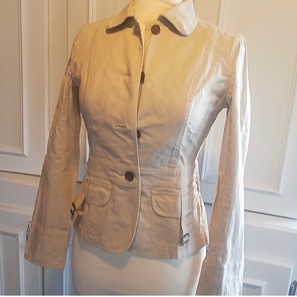 Burberry Women’s Jacket | Blazer